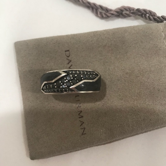 Forged Carbon Band Ring with Black Diamonds - Picture 5 of 8